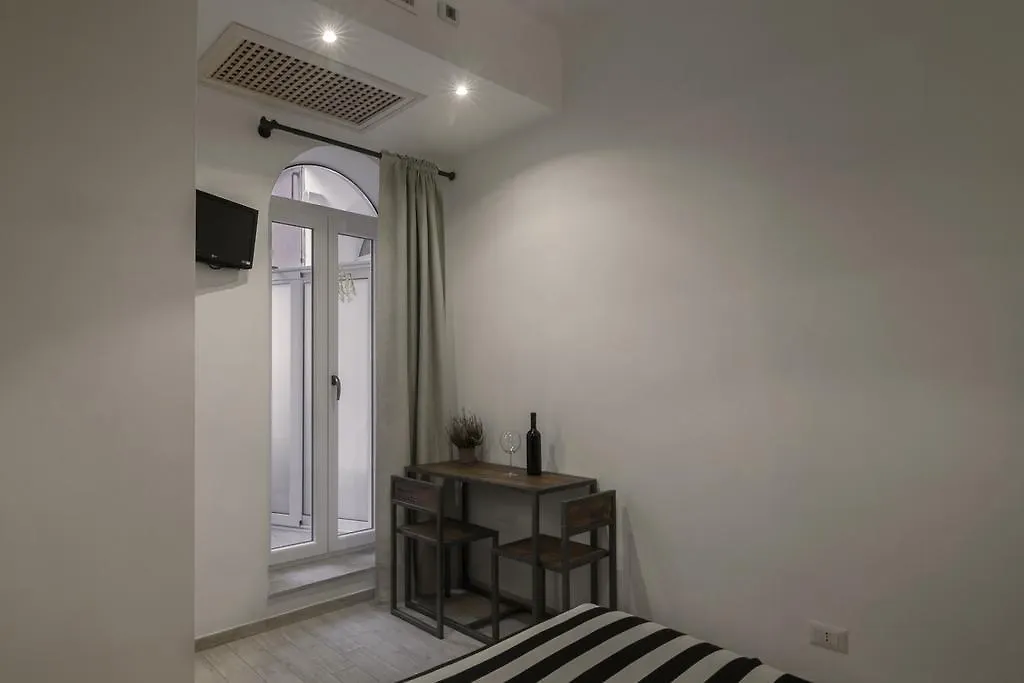 B&B Room Of Arts Rome Italy